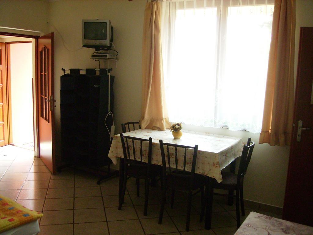Bungalovy Natura Trávnica Habitación foto