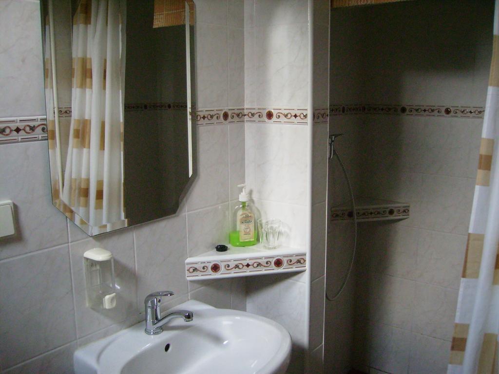 Bungalovy Natura Trávnica Habitación foto