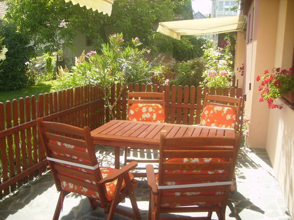 Bungalovy Natura Trávnica Habitación foto
