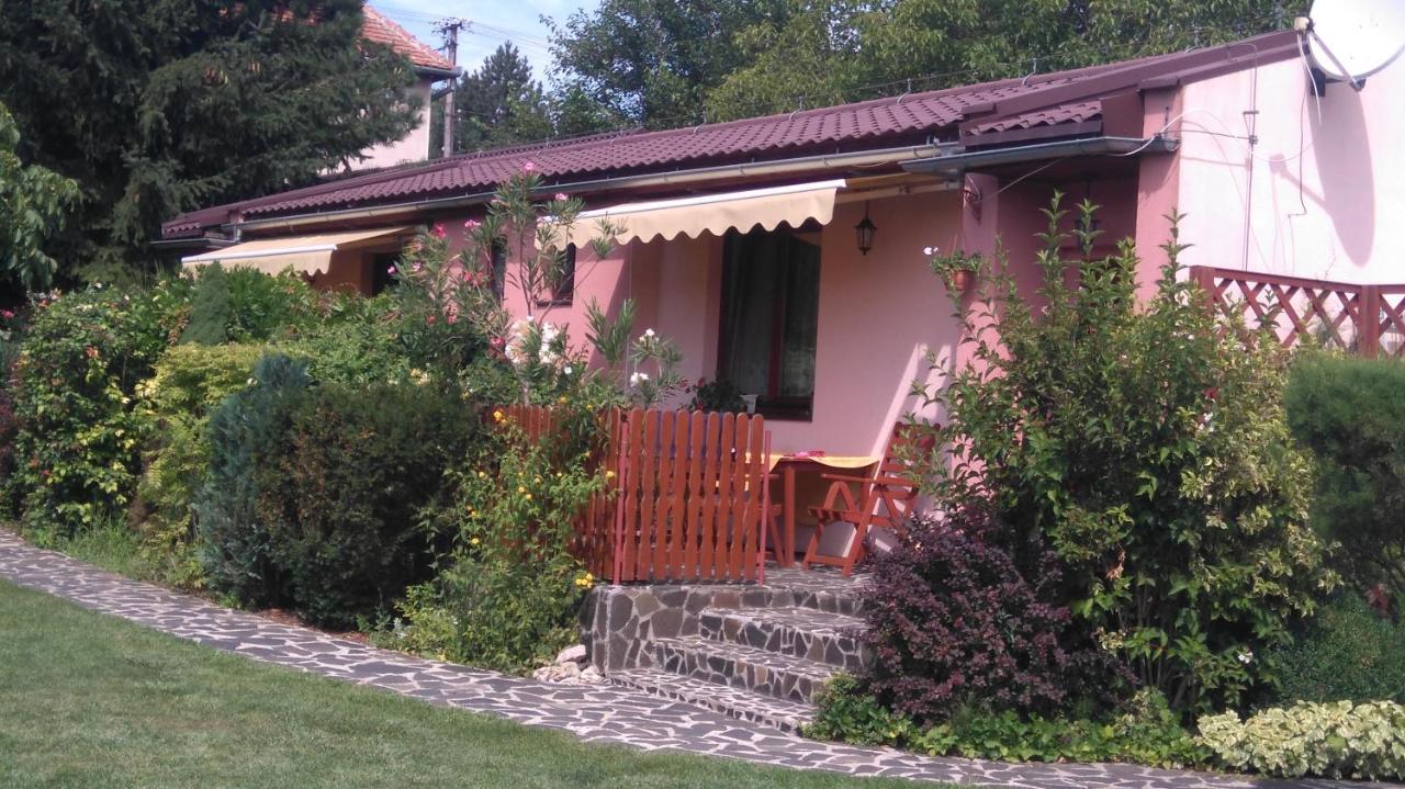 Bungalovy Natura Trávnica Exterior foto